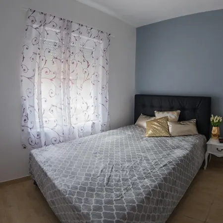 Dorothy One Downstairs Apartment Siofok
